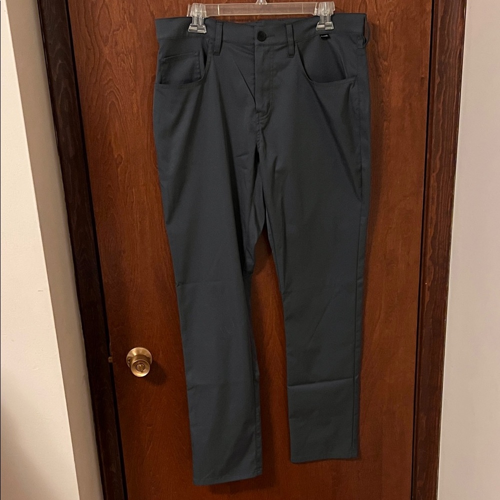 Travis Mathew Gray Golf Pants 34x32